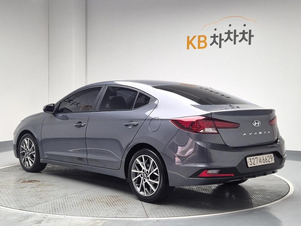 2019 HYUNDAI THE NEW AVANTE AD 