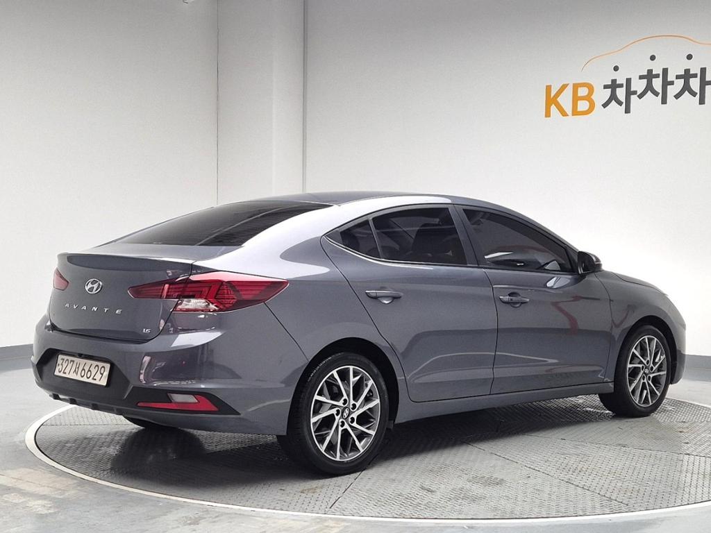 2019 HYUNDAI THE NEW AVANTE AD 