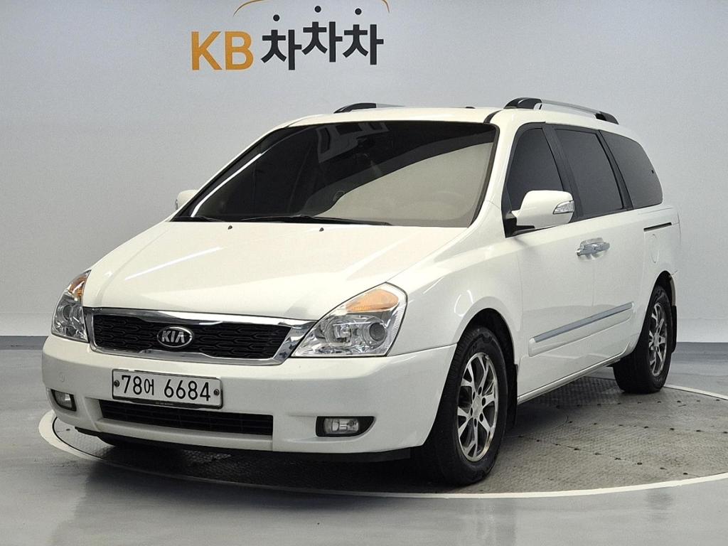 2014 KIA CARNIVAL R 