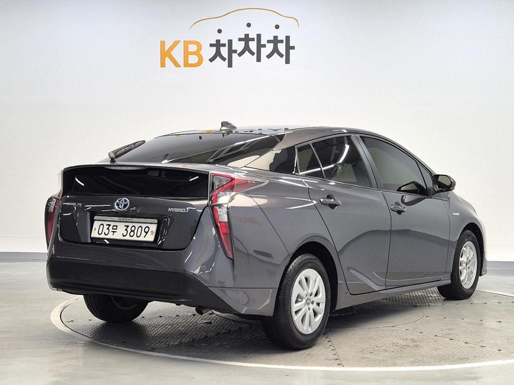 2018 TOYOTA PRIUS(4G) 