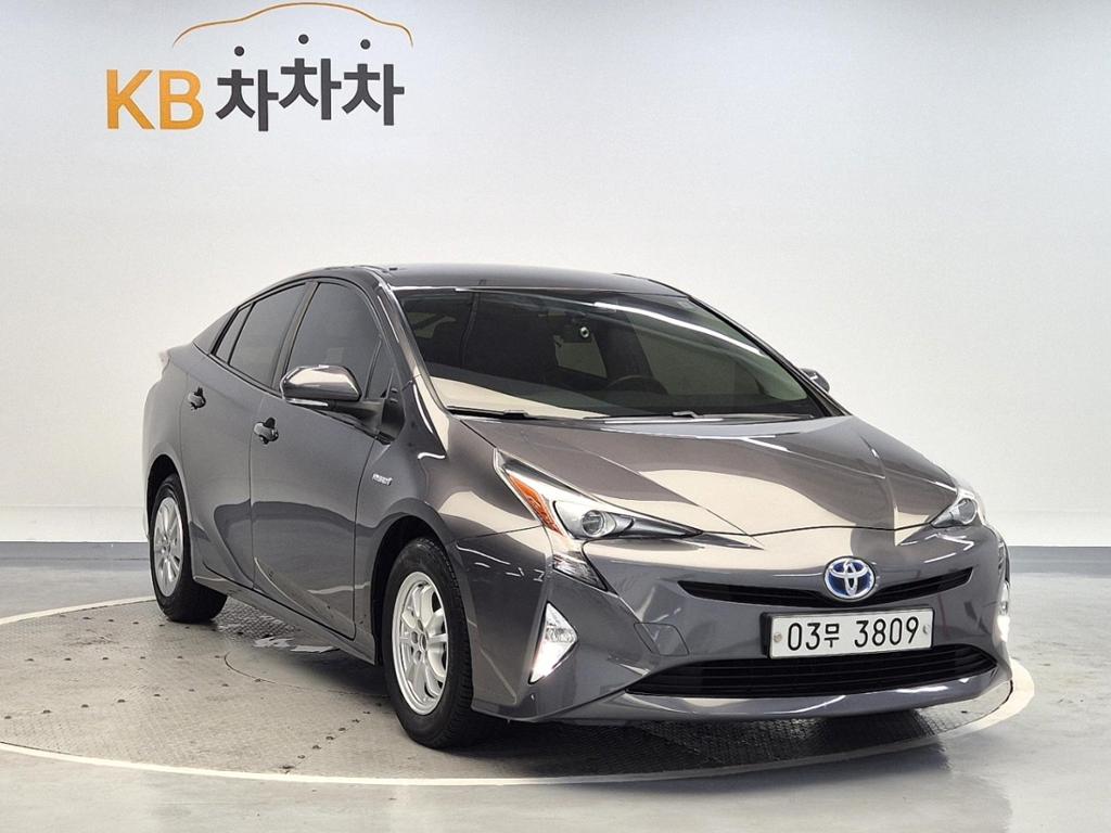 2018 TOYOTA PRIUS(4G) 