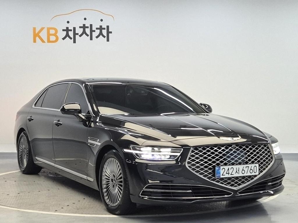 2019 GENESIS G90 