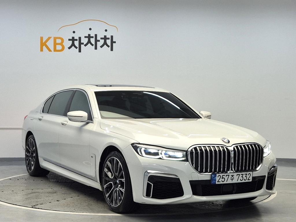 2022 BMW 7 SERIES (6Gen) 