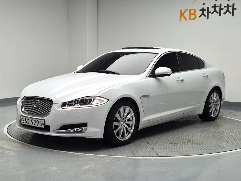 2015 JAGUAR XF (1G) 
