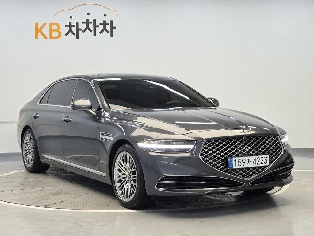 2021 GENESIS G90 