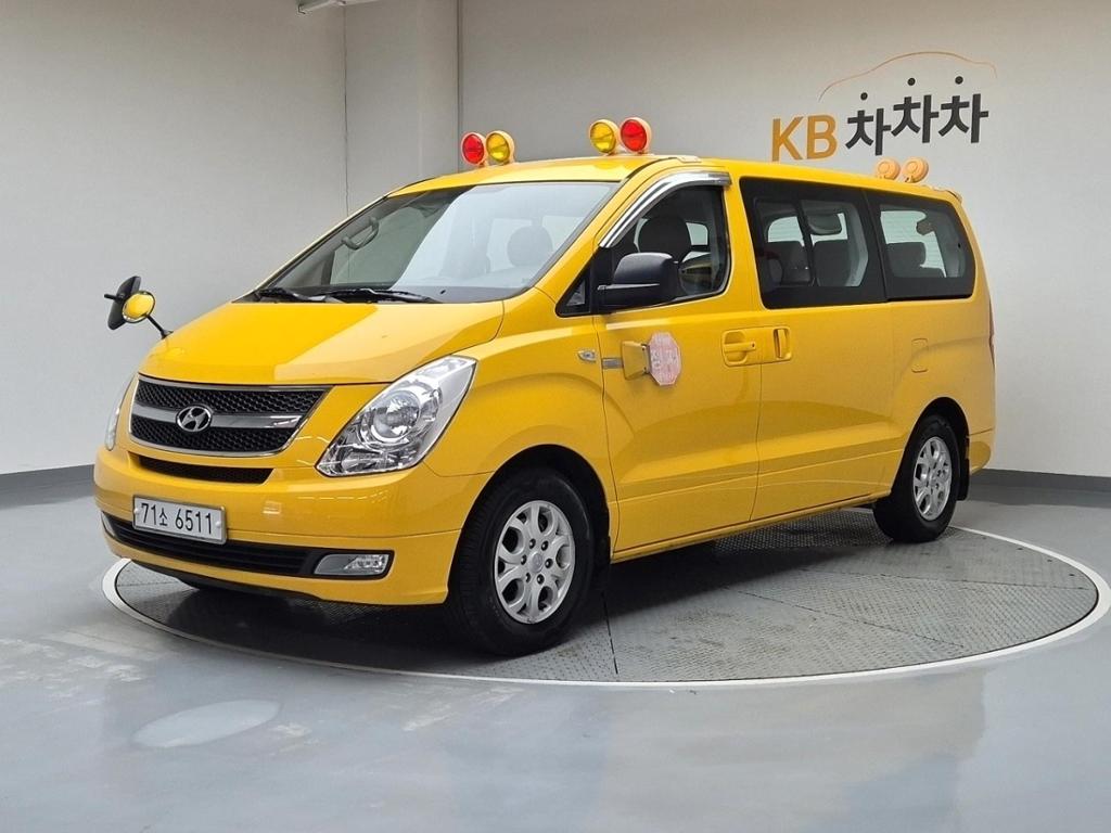 2014 HYUNDAI GRAND STAREX 