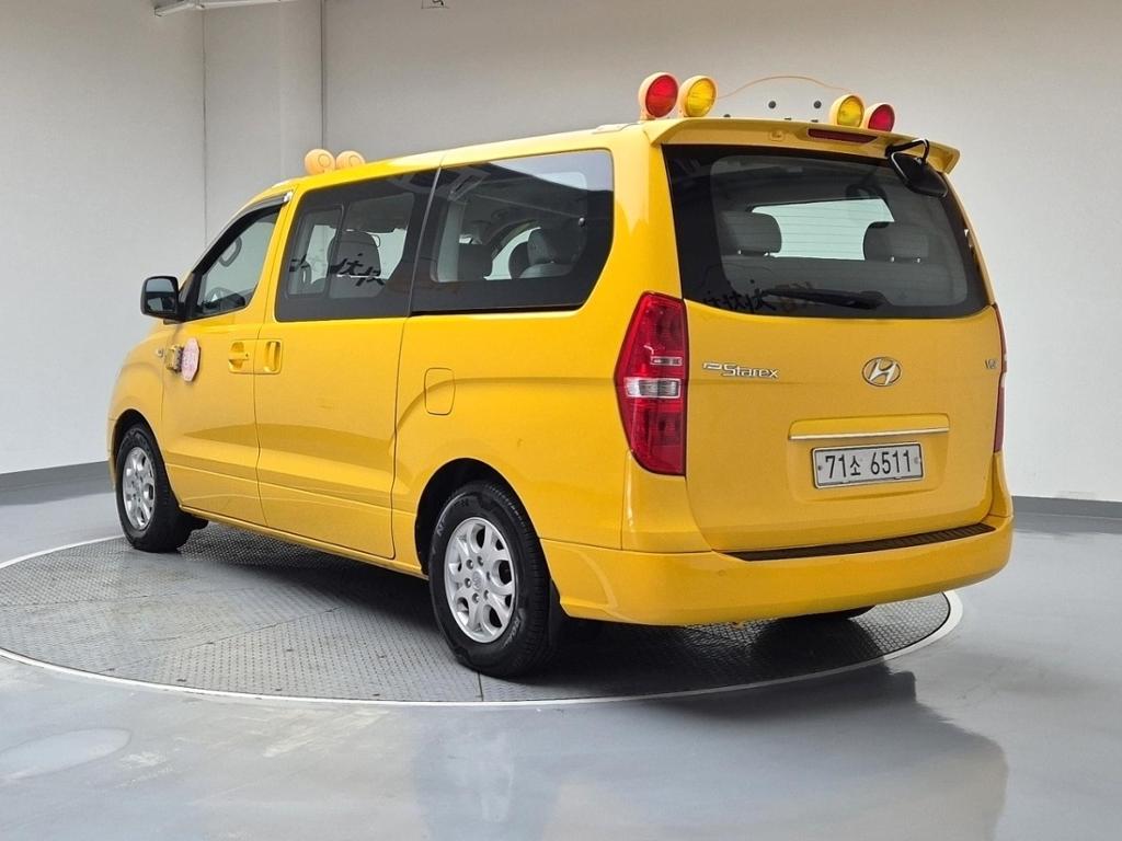 2014 HYUNDAI GRAND STAREX 