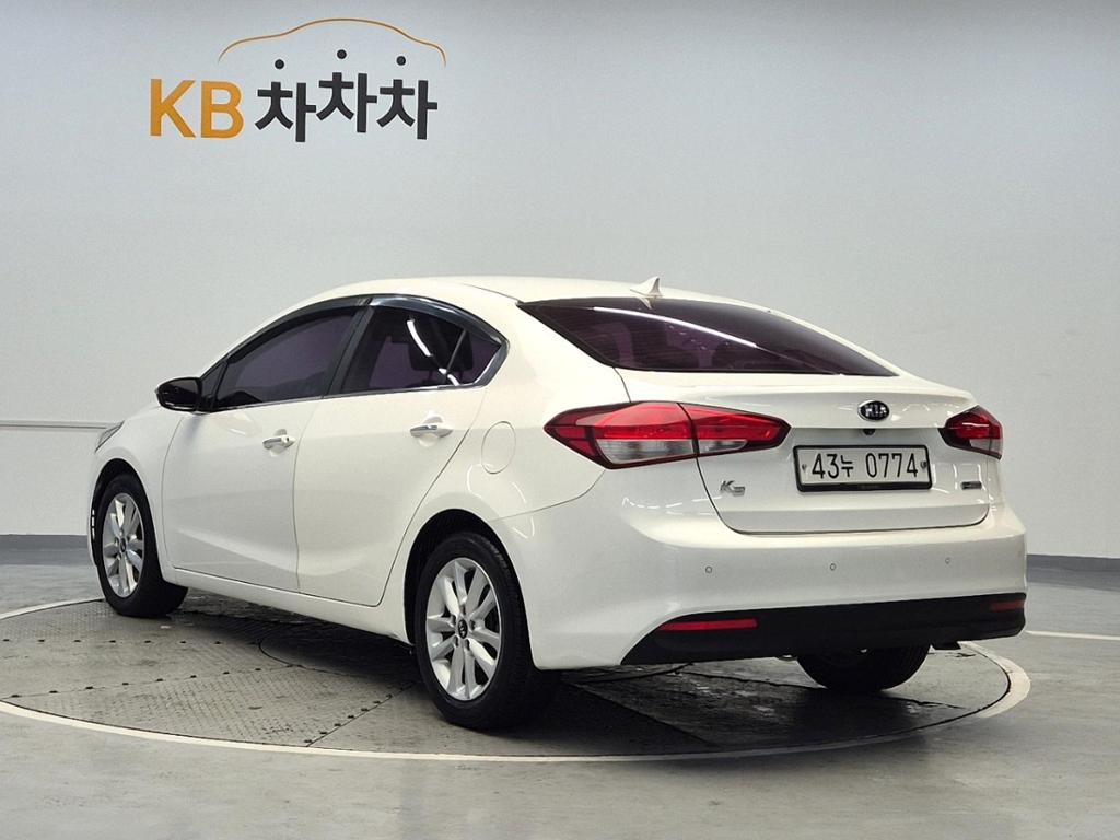 2016 KIA THE NEW K3 