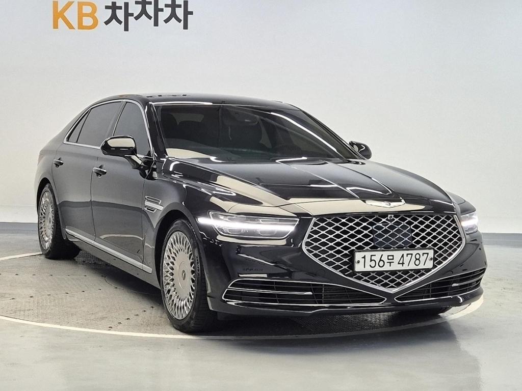 2021 GENESIS G90 