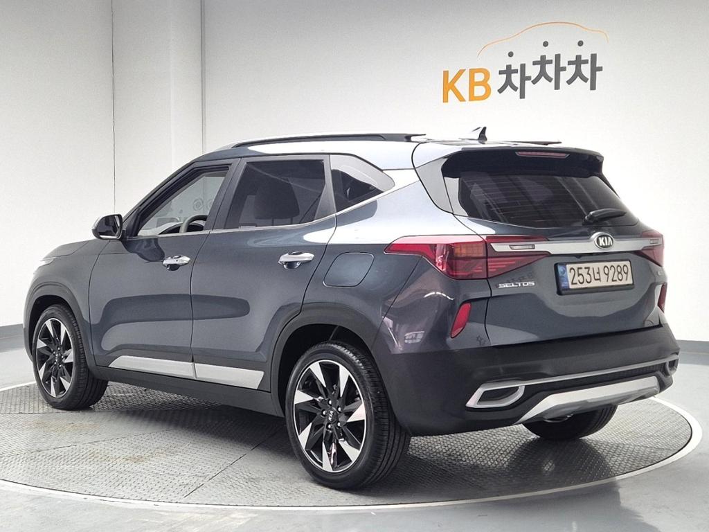 2022 KIA SELTOS 