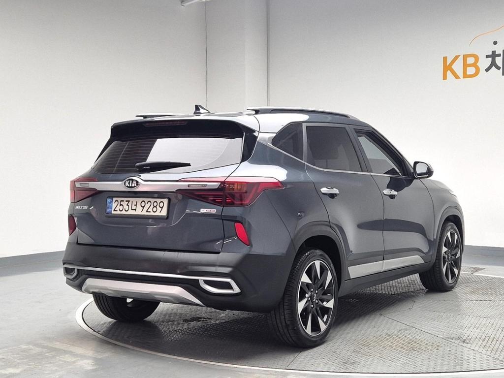 2022 KIA SELTOS 