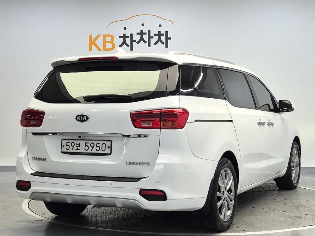 2019 KIA THE NEW CARNIVAL 