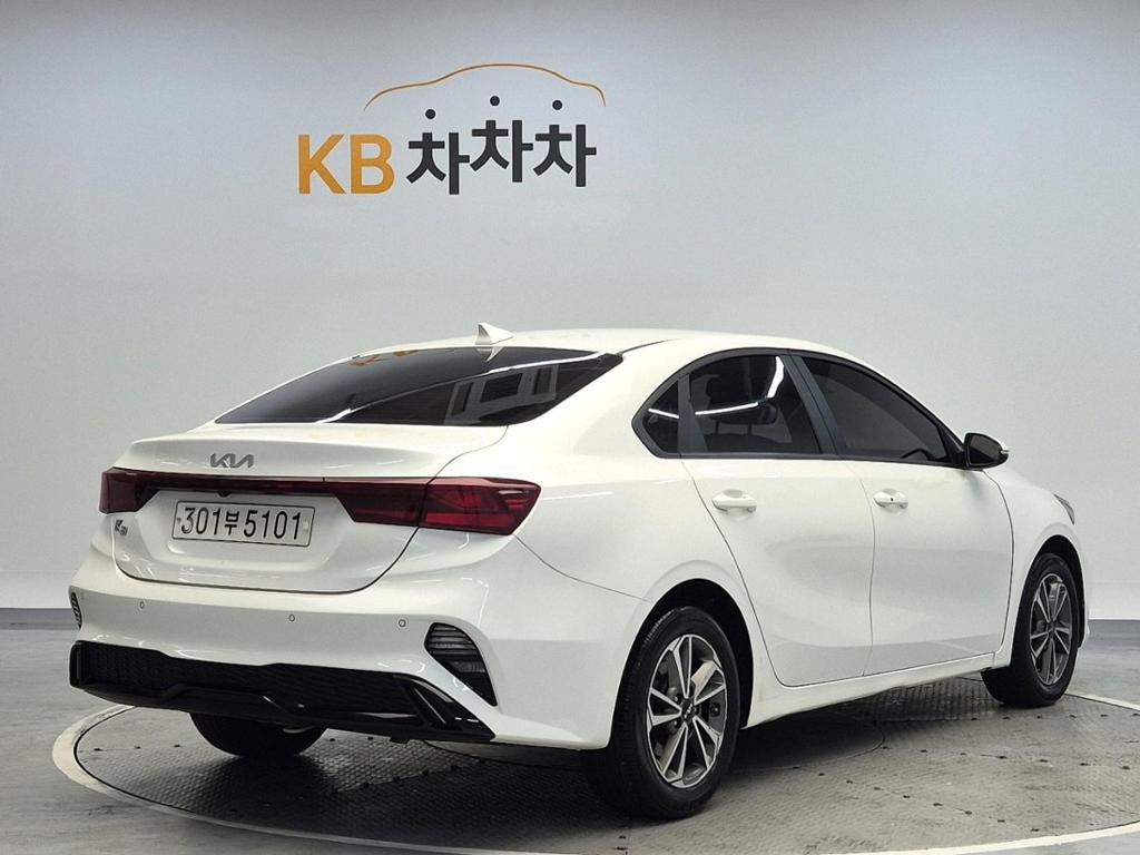 2022 KIA THE NEW K3 