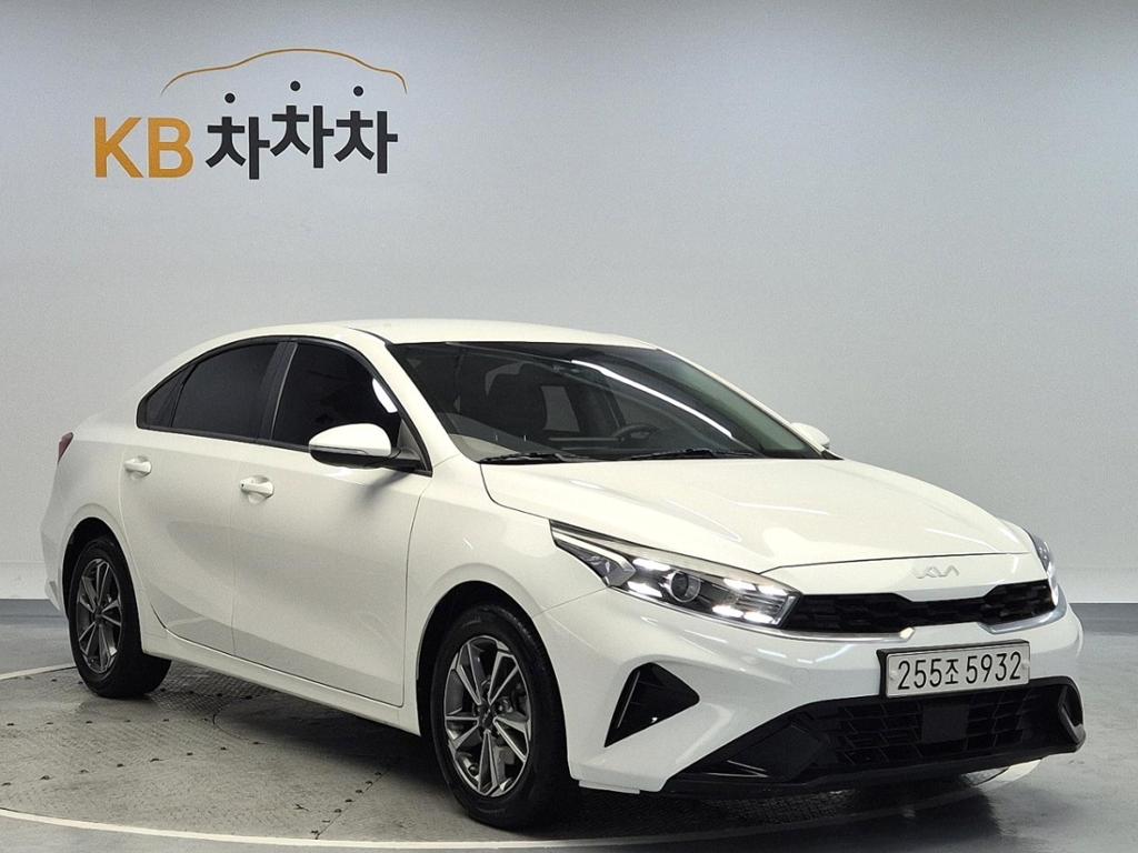 2022 KIA THE NEW K3 