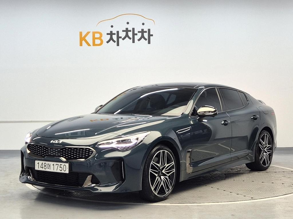 2022 KIA STINGER Meister 