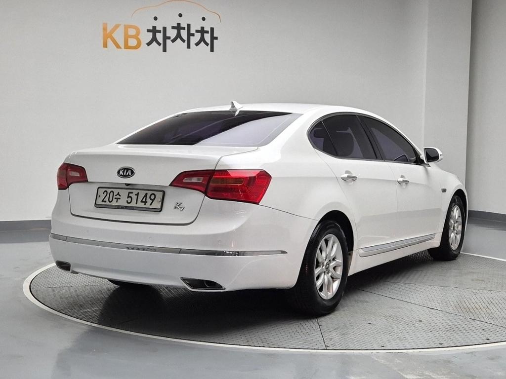 2011 KIA K7 