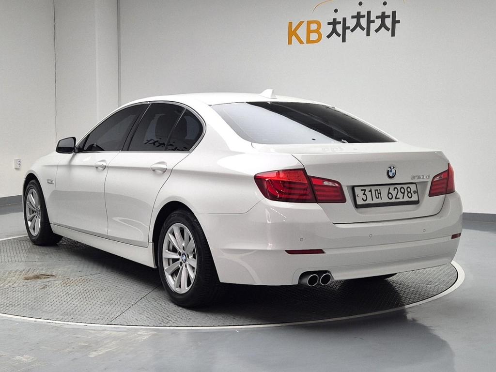 2013 BMW 5 SERIES (6Gen) 