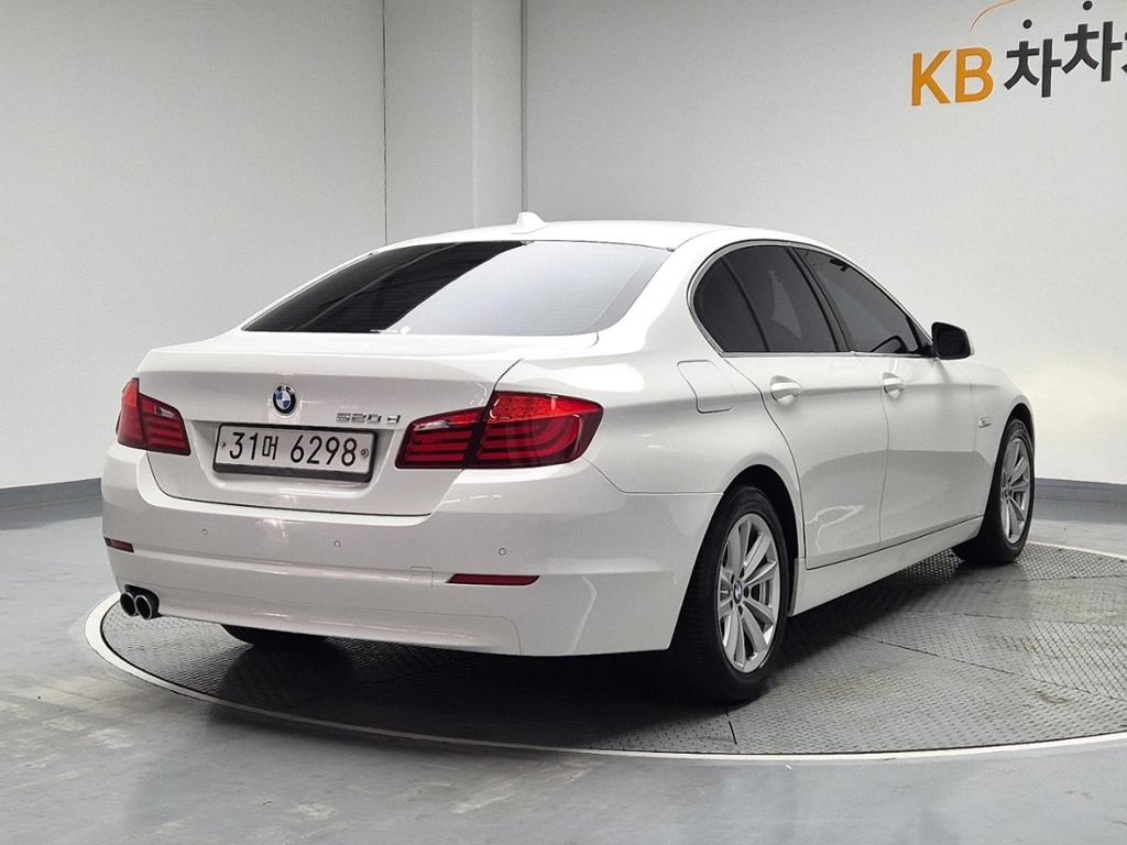 2013 BMW 5 SERIES (6Gen) 