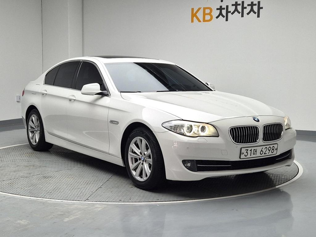 2013 BMW 5 SERIES (6Gen) 