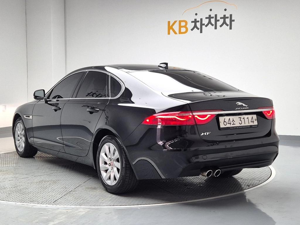 2017 JAGUAR XF (2G) 