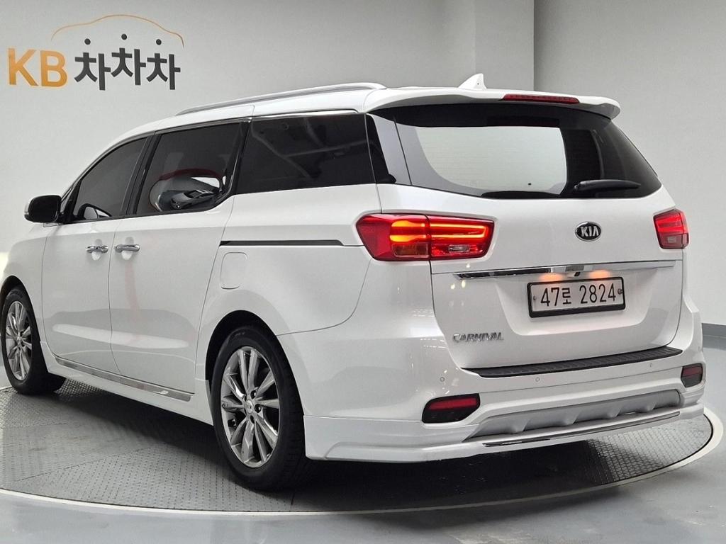 2019 KIA THE NEW CARNIVAL 