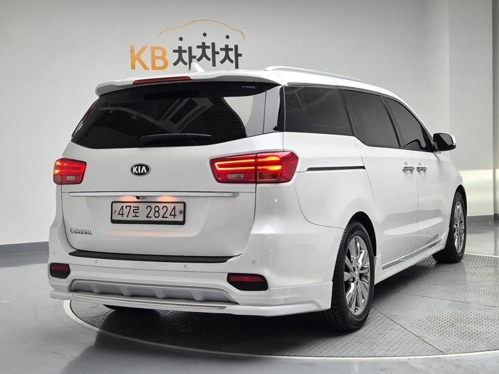 2019 KIA THE NEW CARNIVAL 