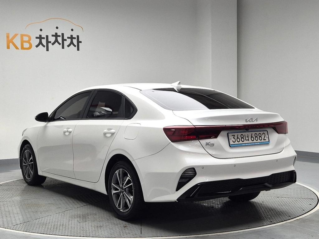 2022 KIA THE NEW K3 