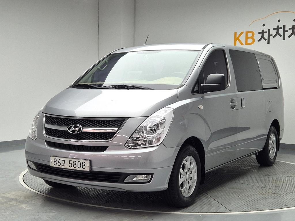 2015 HYUNDAI GRAND STAREX 