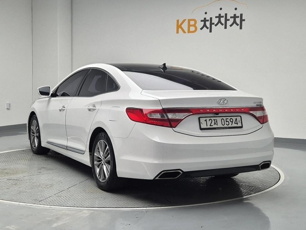 2016 HYUNDAI GRANDEUR HG 