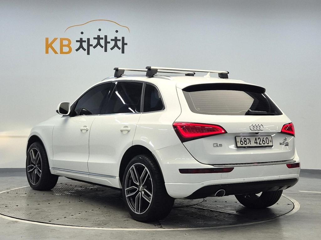 2013 AUDI Q5 (1Gen) 