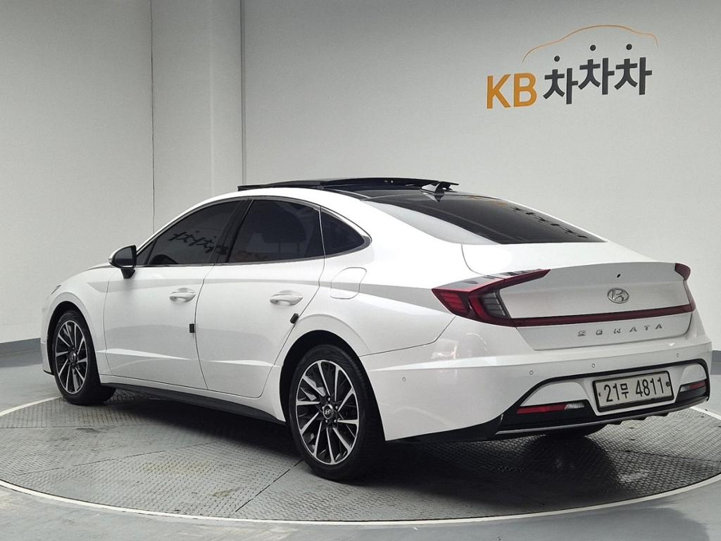2020 HYUNDAI SONATA (DN8) 