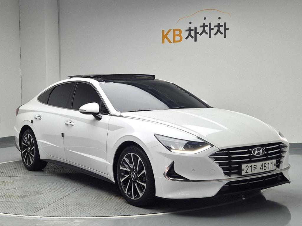 2020 HYUNDAI SONATA (DN8) 