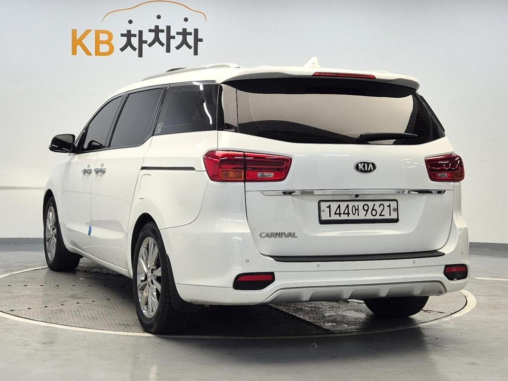 2020 KIA THE NEW CARNIVAL 