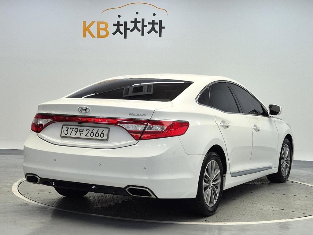2016 HYUNDAI GRANDEUR HG 