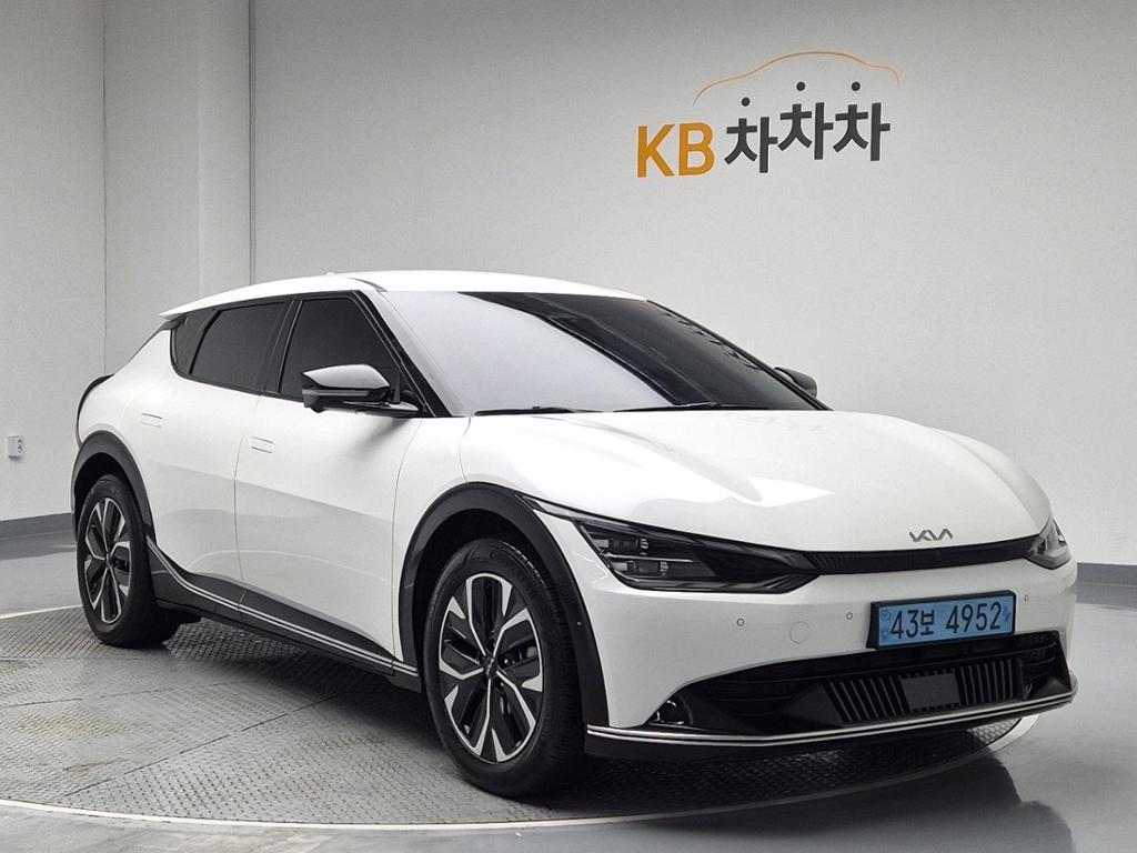 2022 KIA EV6 