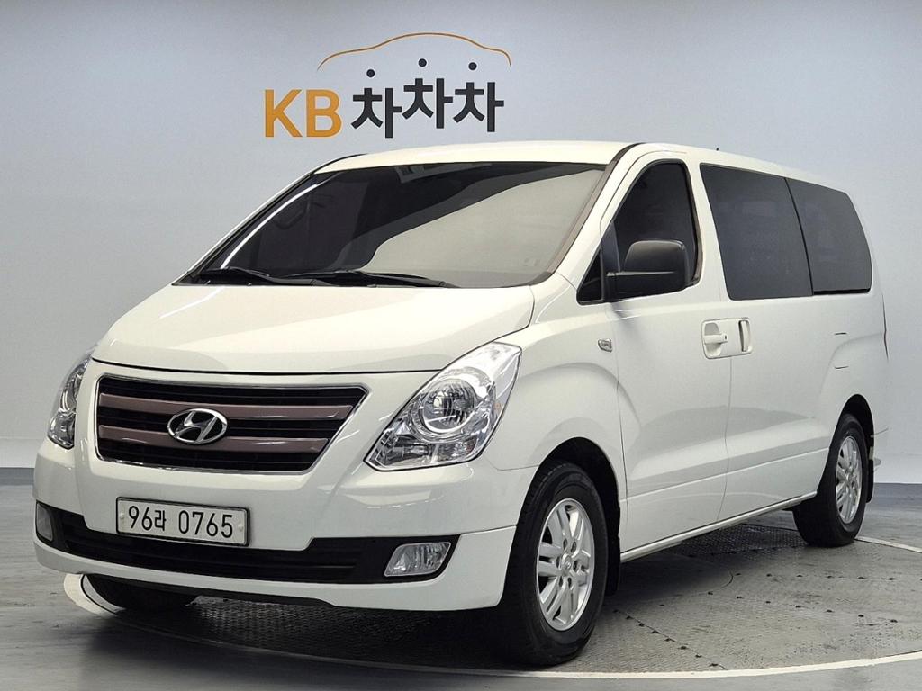 2018 HYUNDAI GRAND STAREX 