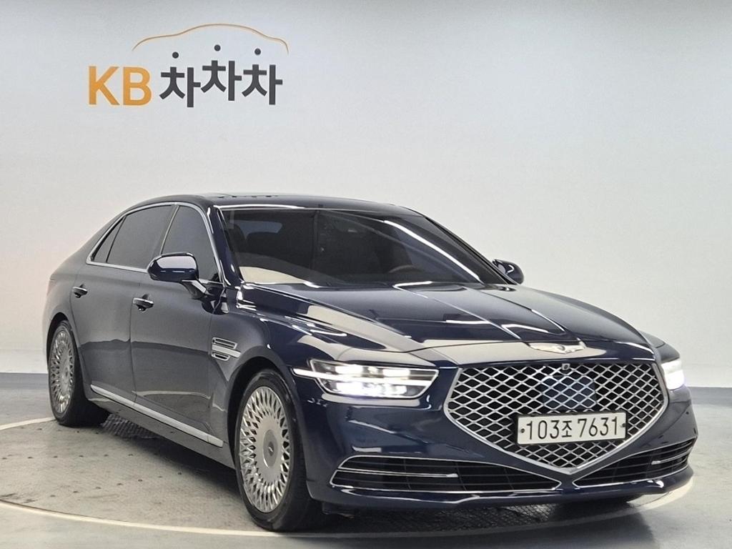 2019 GENESIS G90 