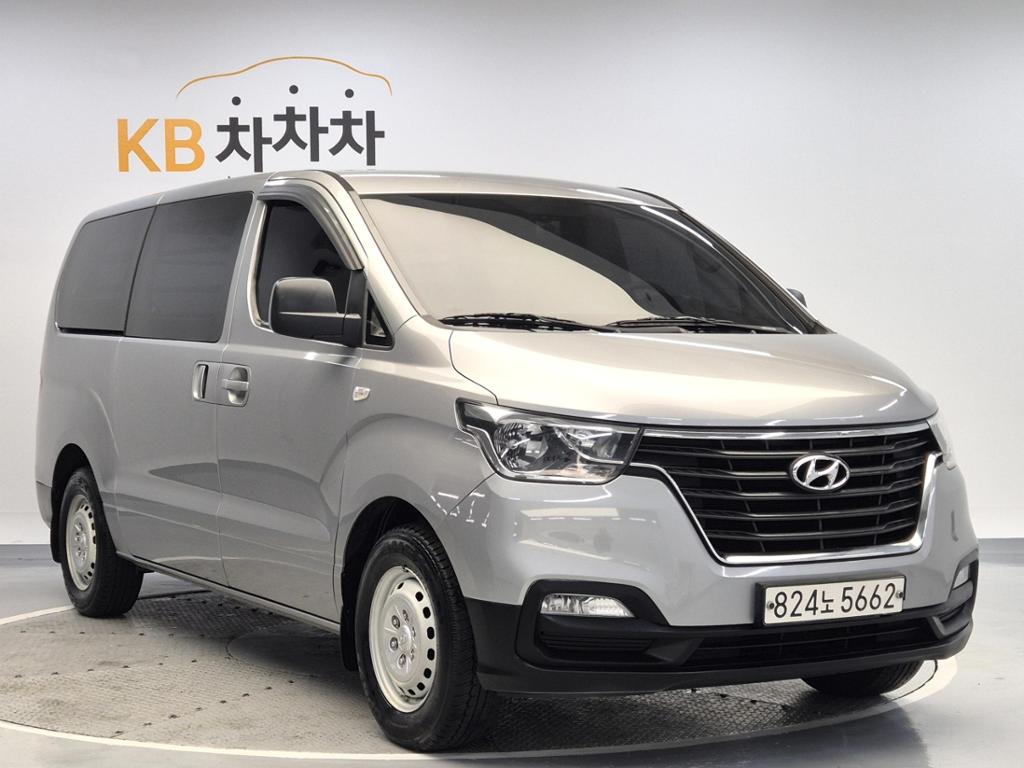 2019 HYUNDAI THE NEW GRAND STAREX 