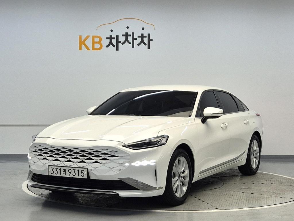 2022 KIA K8 