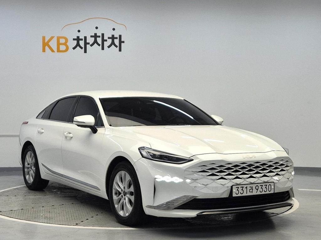 2022 KIA K8 