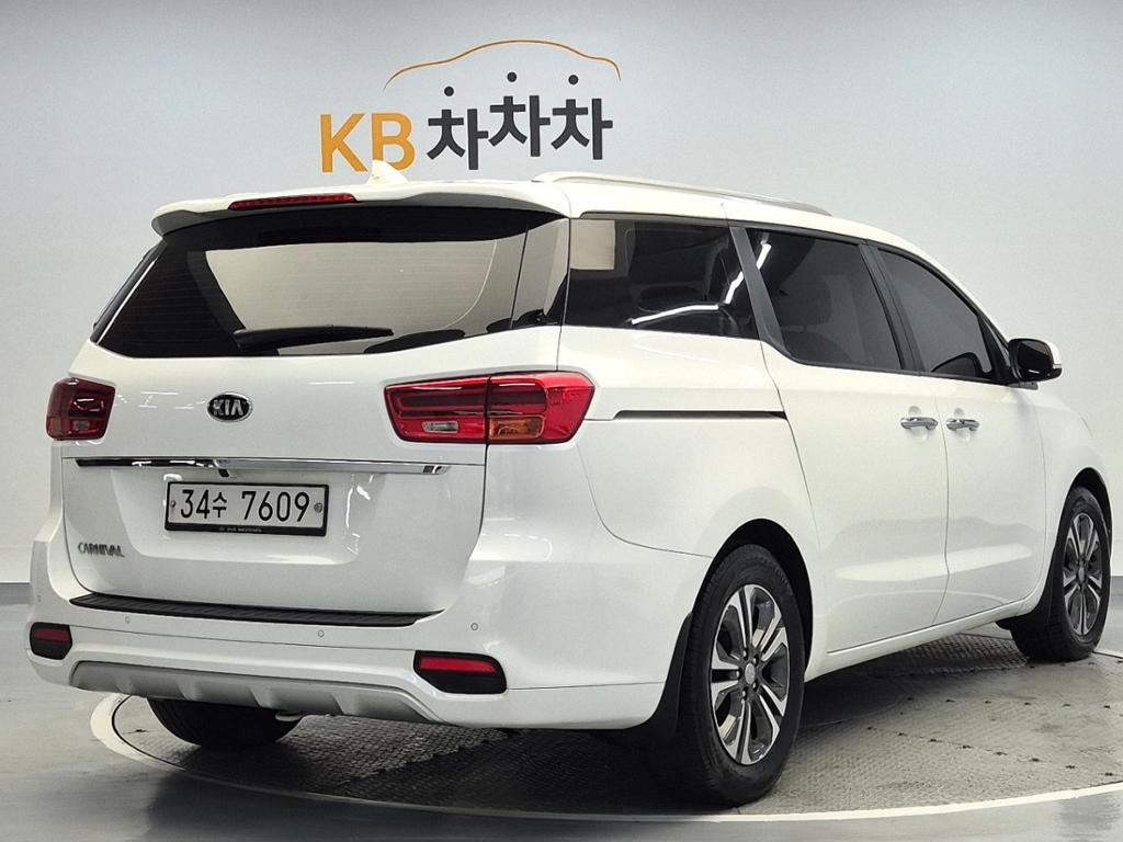 2019 KIA THE NEW CARNIVAL 