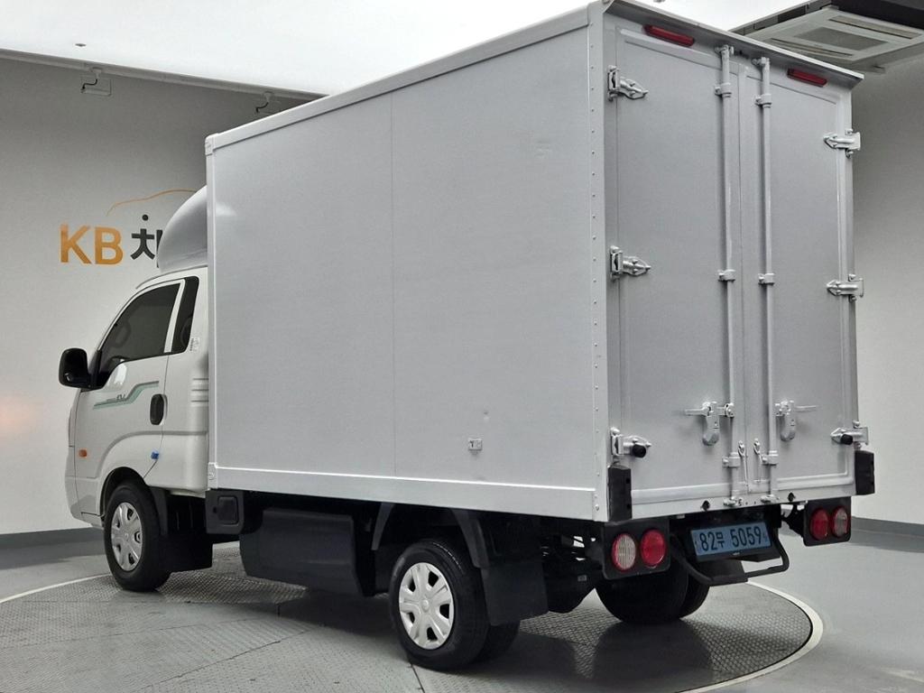 2022 KIA BONGO 3 EV 
