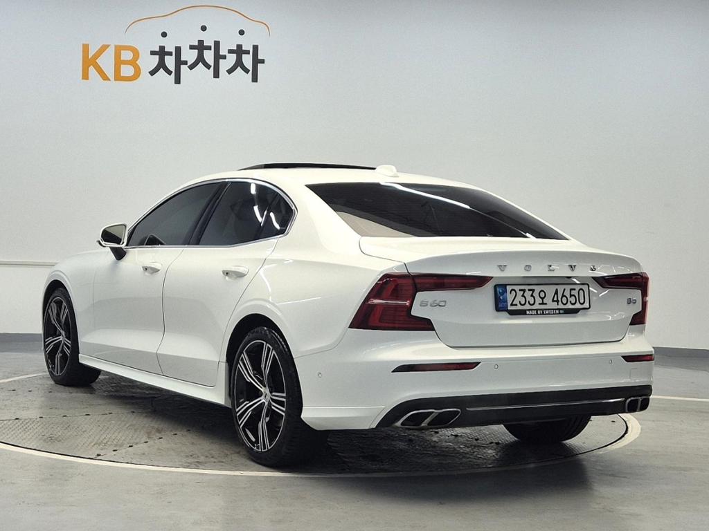 2022 VOLVO S60 (3Gen) 