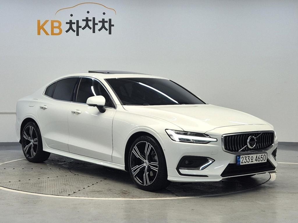 2022 VOLVO S60 (3Gen) 