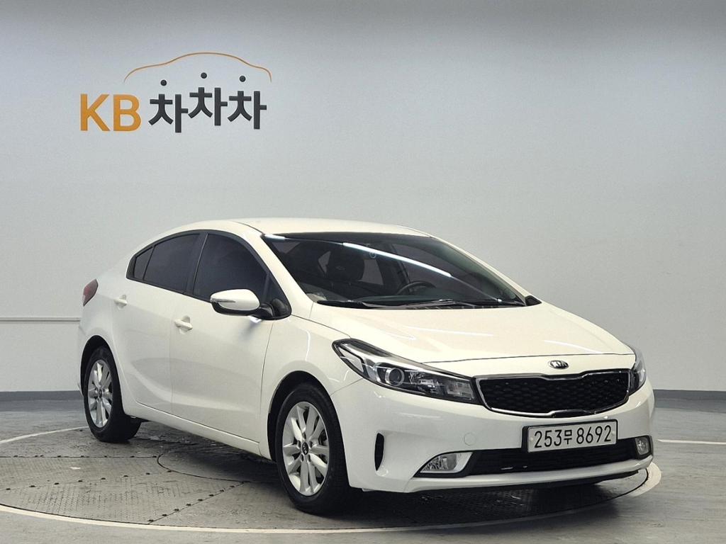 2017 KIA THE NEW K3 