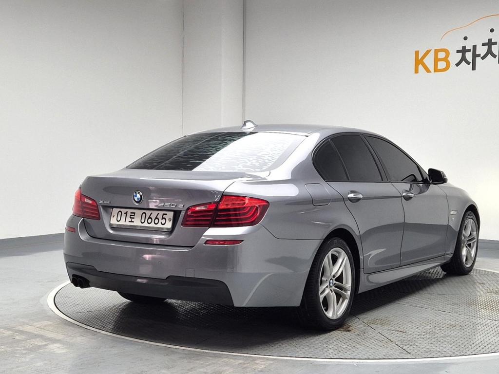 2016 BMW 5 SERIES (6Gen) 