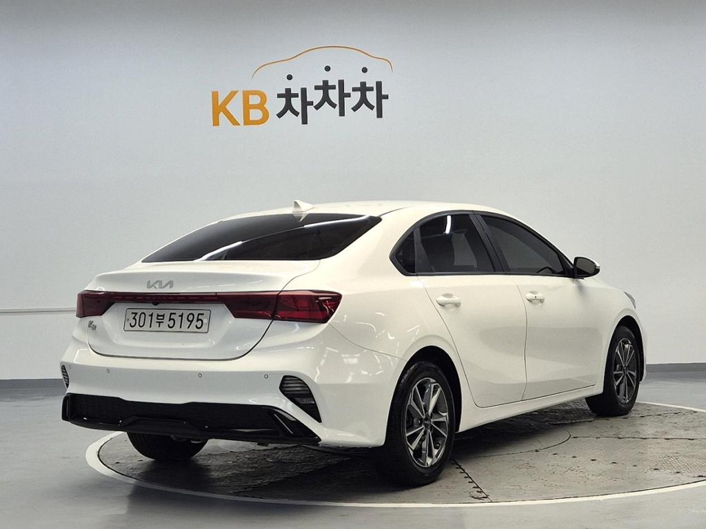 2022 KIA THE NEW K3 