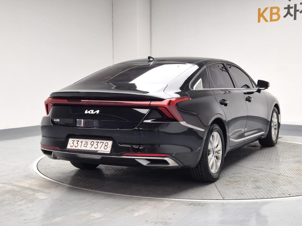 2022 KIA K8 