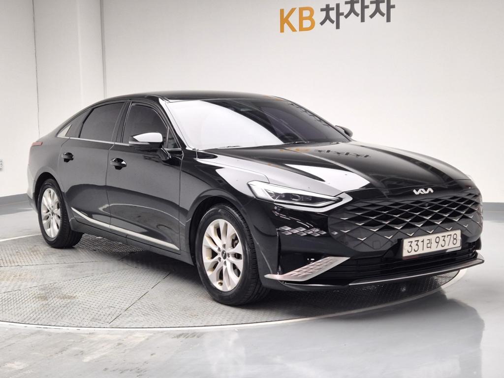 2022 KIA K8 
