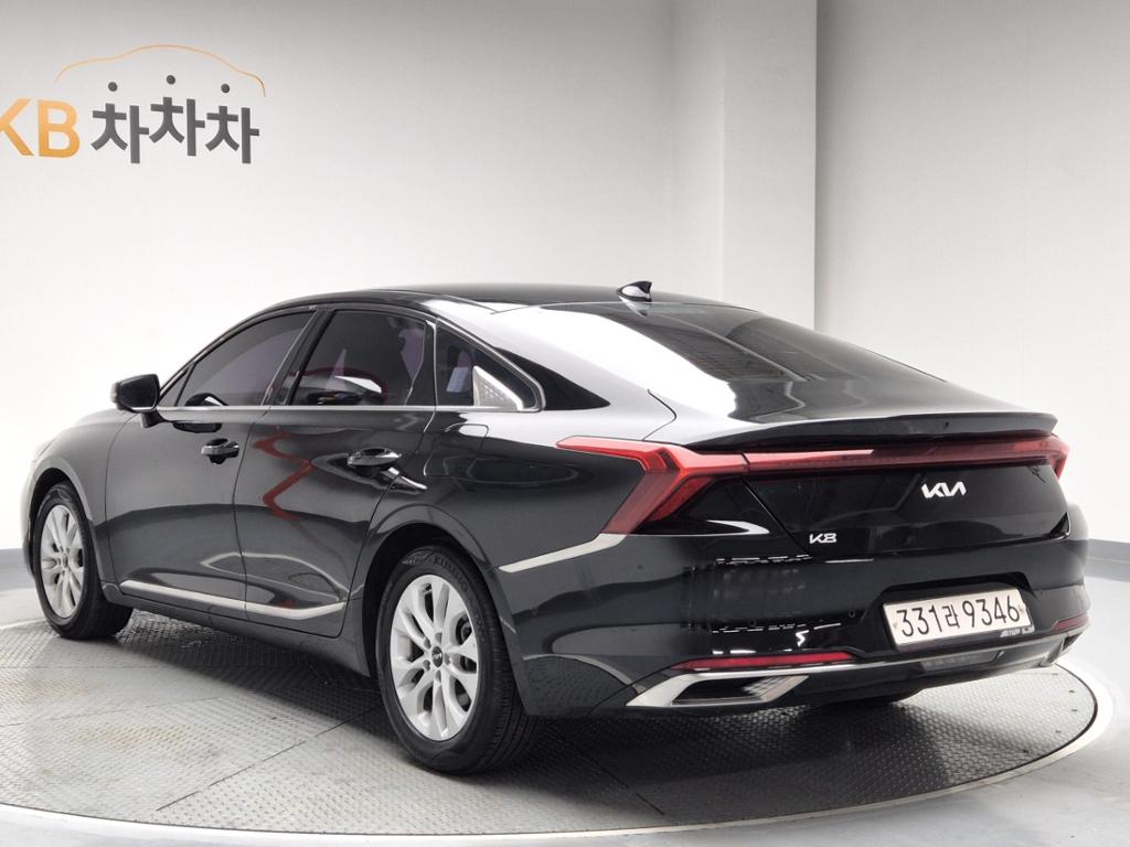 2022 KIA K8 